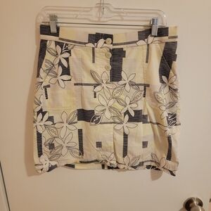 Tommy Bahama 18 Golf Size 6 Skort Pre-owned